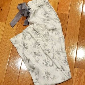 AMERICAN EAGLE White and Gray Sleep Pants